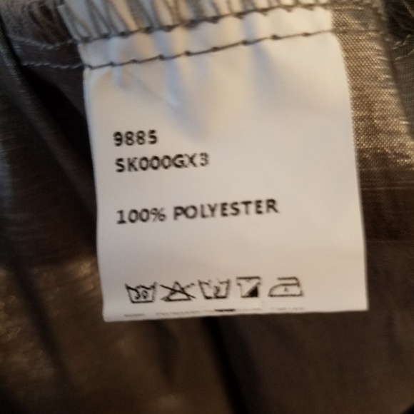 Pleated silver gray skirt - Picture 8 of 8